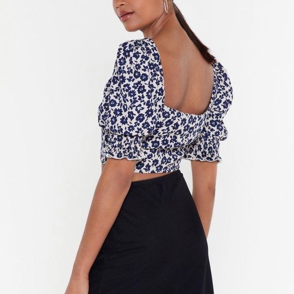 Feminine Nasty Gal Floral Cupped Tie Front Crop Top size 4 - Picture 4 of 7